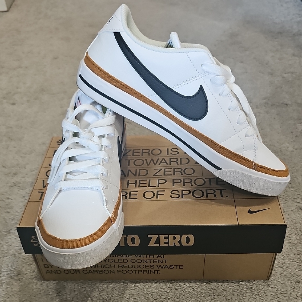 Nike White and Brown Sneakers Classic Design